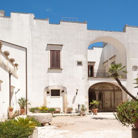 Bed and Breakfast Palazzo Francesco Grassi Aradeo Esterno foto