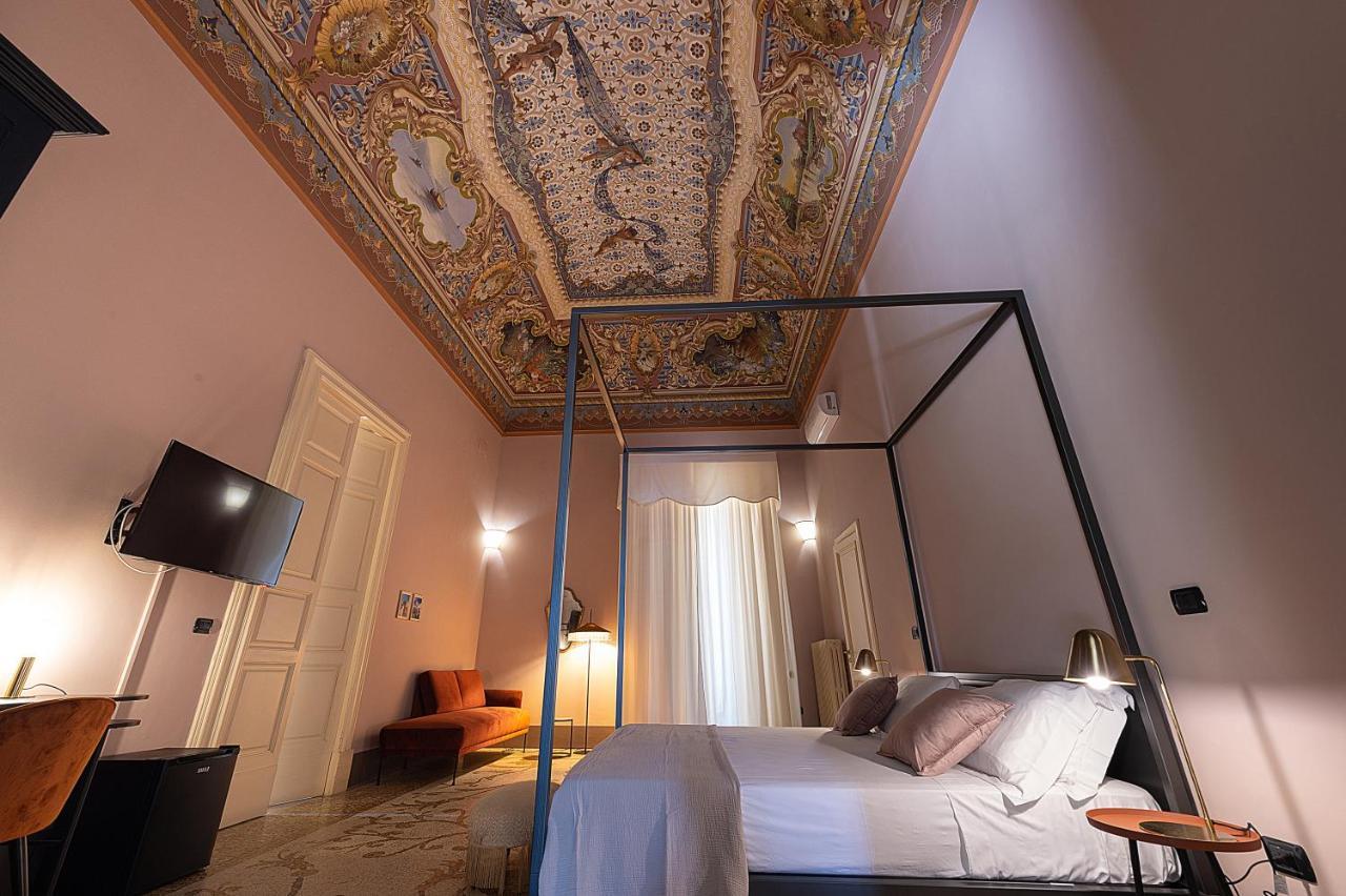 Bed and Breakfast Palazzo Francesco Grassi Aradeo Esterno foto