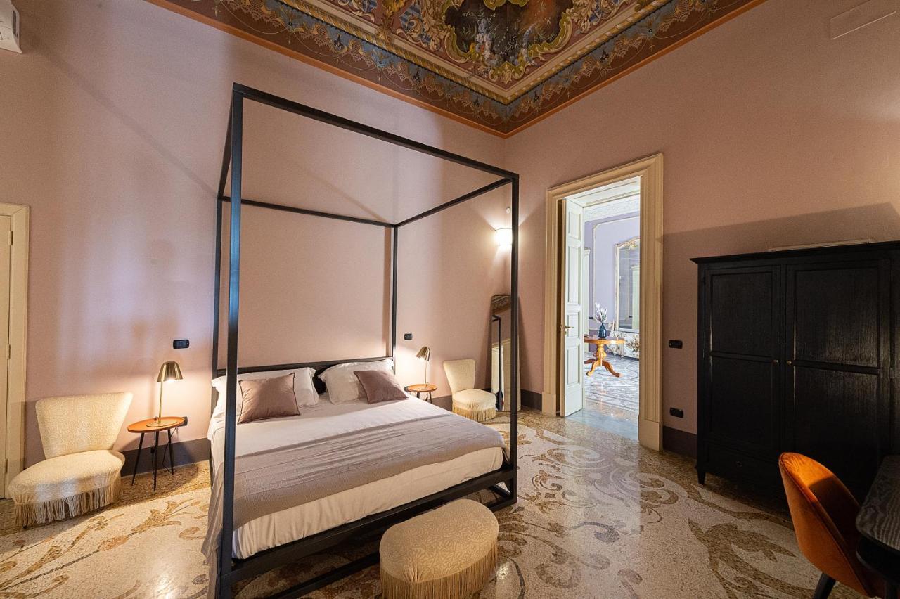 Bed and Breakfast Palazzo Francesco Grassi Aradeo Esterno foto
