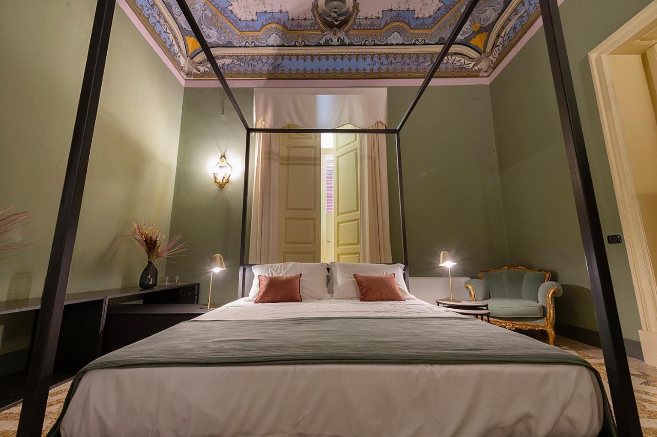 Bed and Breakfast Palazzo Francesco Grassi Aradeo Esterno foto